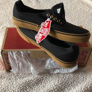 Men’s Vans - Brand new in box!!